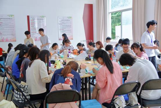 學(xué)生心理健康教育與咨詢中心開展 心文化 守護心靈 放飛夢想 5 25趣味心理游園活動